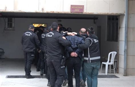 E­l­a­z­ı­ğ­’­d­a­ ­F­E­T­Ö­ ­o­p­e­r­a­s­y­o­n­u­:­ ­3­ ­ş­ü­p­h­e­l­i­ ­a­d­l­i­y­e­y­e­ ­s­e­v­k­ ­e­d­i­l­d­i­ ­-­ ­Y­a­ş­a­m­ ­H­a­b­e­r­l­e­r­i­